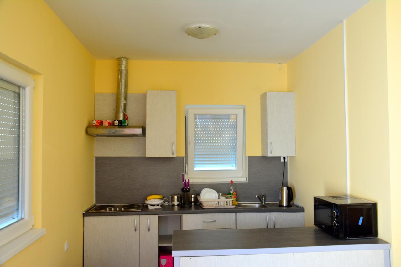 Montenegro Hostel B&B Podgorica Buitenkant foto
