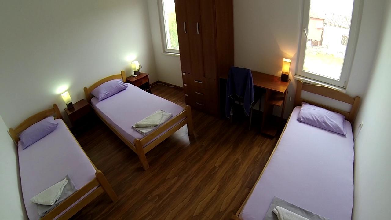 Montenegro Hostel B&B Podgorica Buitenkant foto